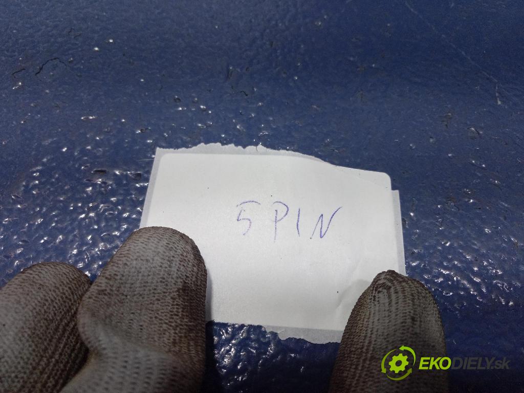 Ford Mondeo 2009 zrkadlo Vľavo: 