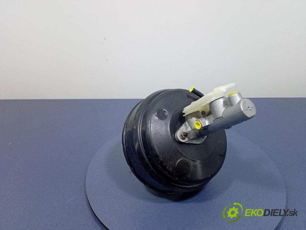 Mitsubishi Grandis 2005 servo Brzdní: