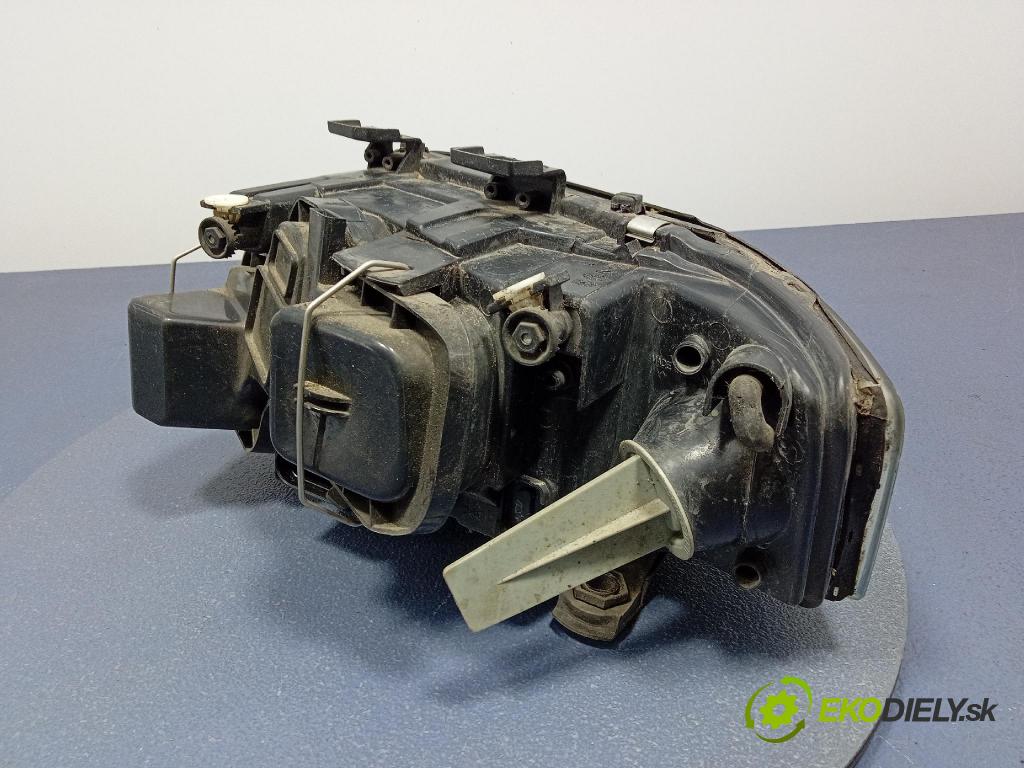Audi A6 1998 světlo v pravo: 141-1102R