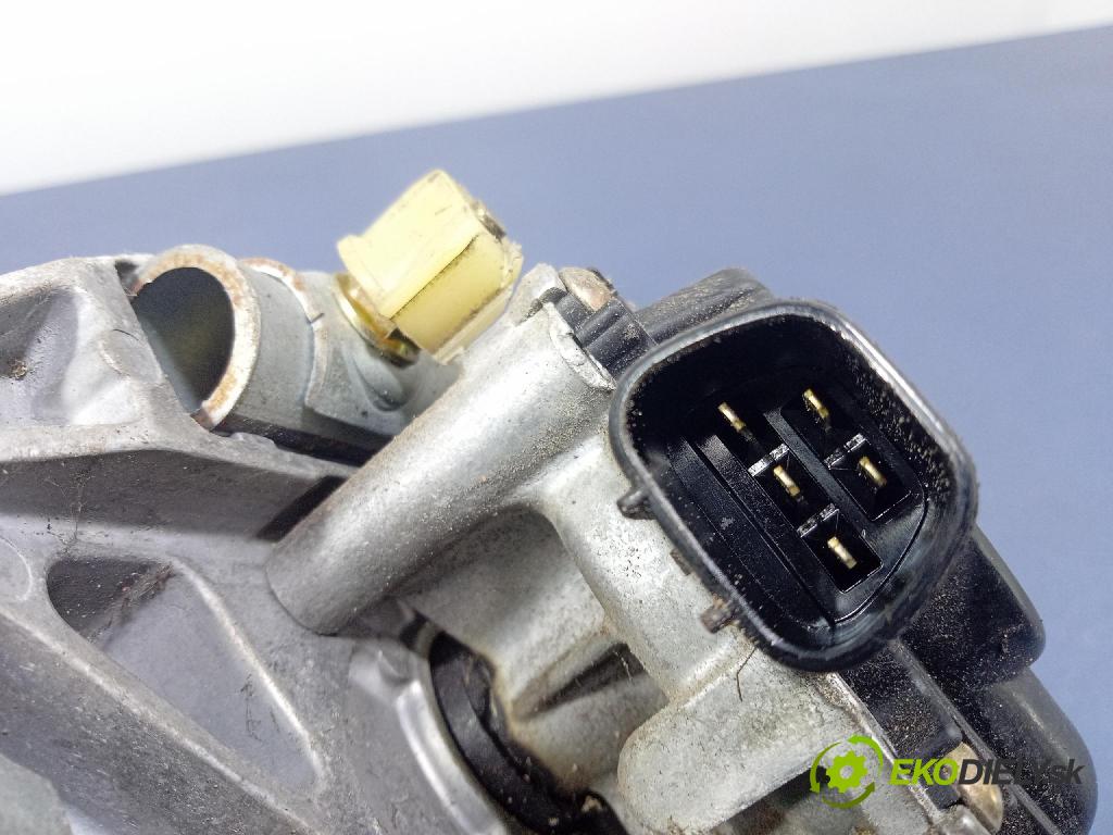 Mazda 2 2003 mechanizmus motor: Stierače: Predné 