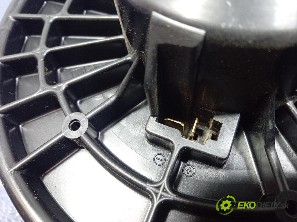 Mitsubishi Grandis 2005 ventilátor Vzduch: 19400-1610