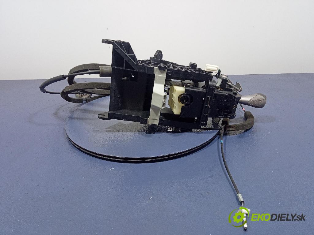 Mitsubishi Grandis 2005 Páka: Zmeny: