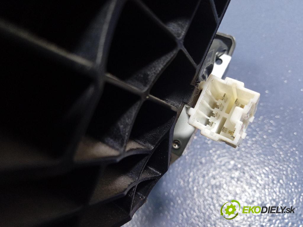 Mitsubishi Grandis 2005 Páka: Zmeny: