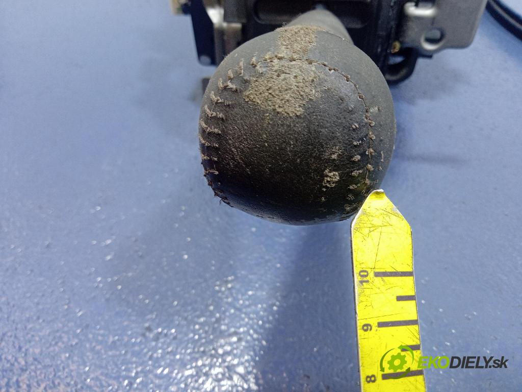 Mitsubishi Grandis 2005 Páka: Zmeny: