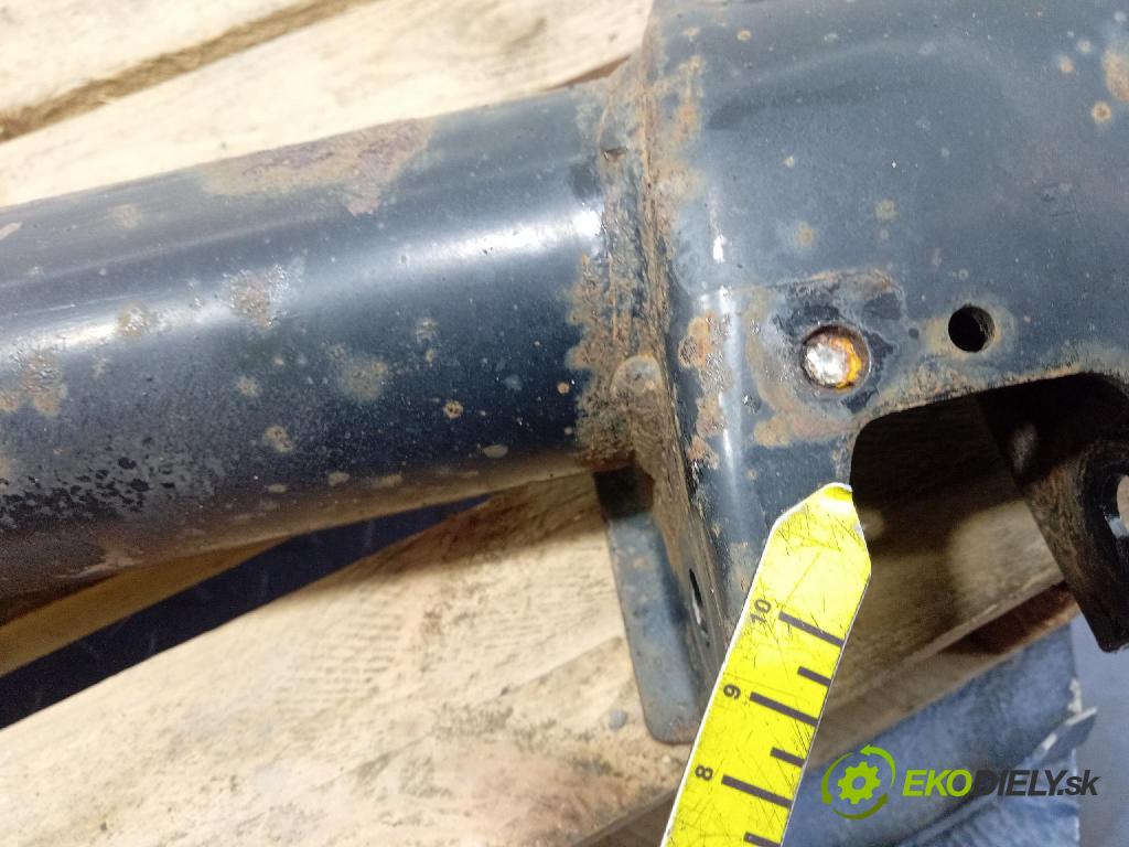 Mitsubishi Grandis 2005 výstuha Pozastavenia: zad 