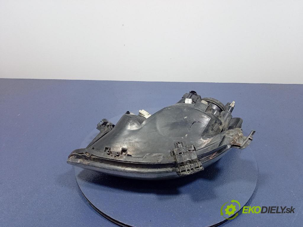 Toyota Aygo 2009 Reflektor: v pravo: 81110-0H070