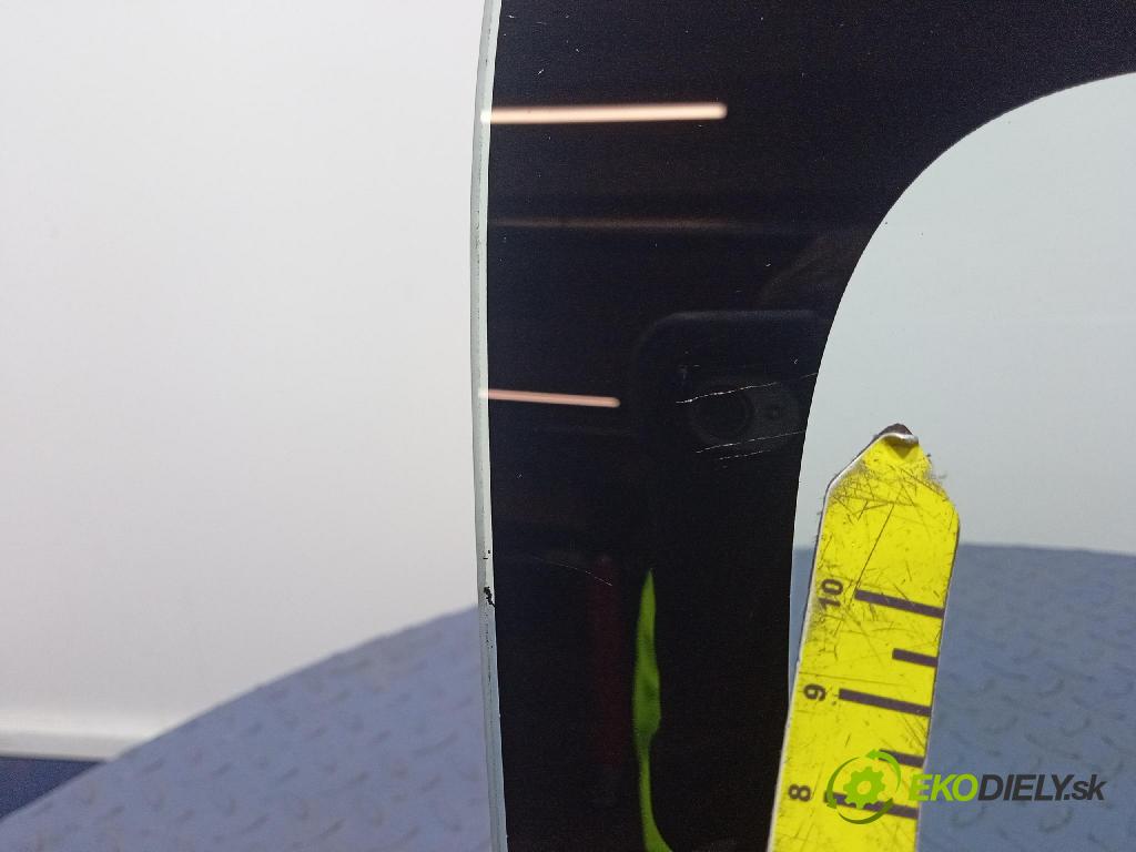 Toyota Aygo 2009 sklo Karoséria: zad