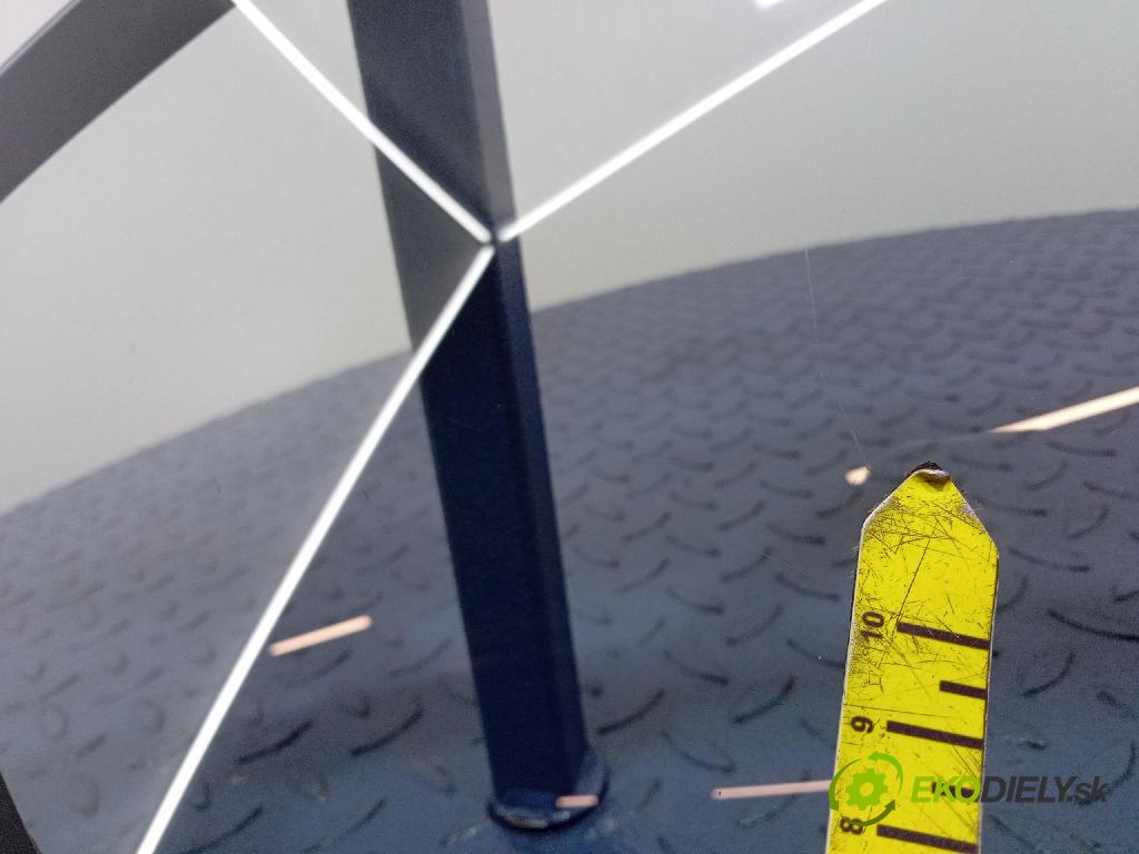 Toyota Aygo 2009 sklo Karoséria: zad