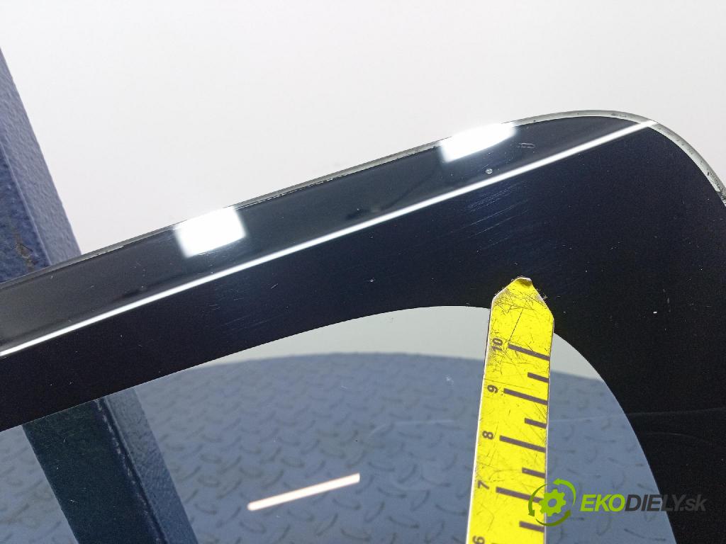 Toyota Aygo 2009 sklo Karoséria: zad