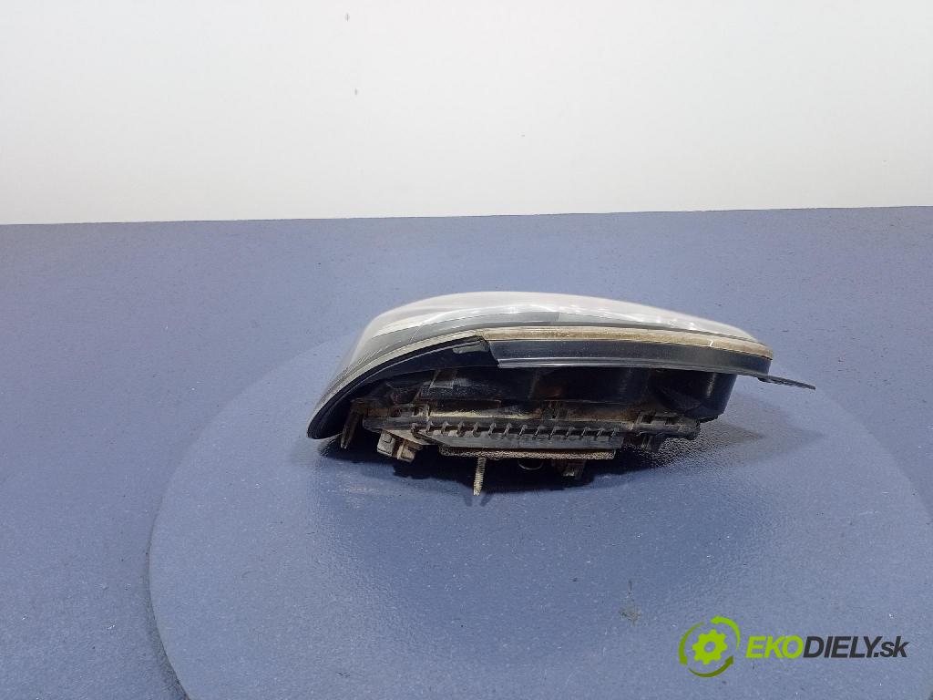 Toyota Aygo 2009 svetlo / reflektor zad Prava: Vonkajsia: