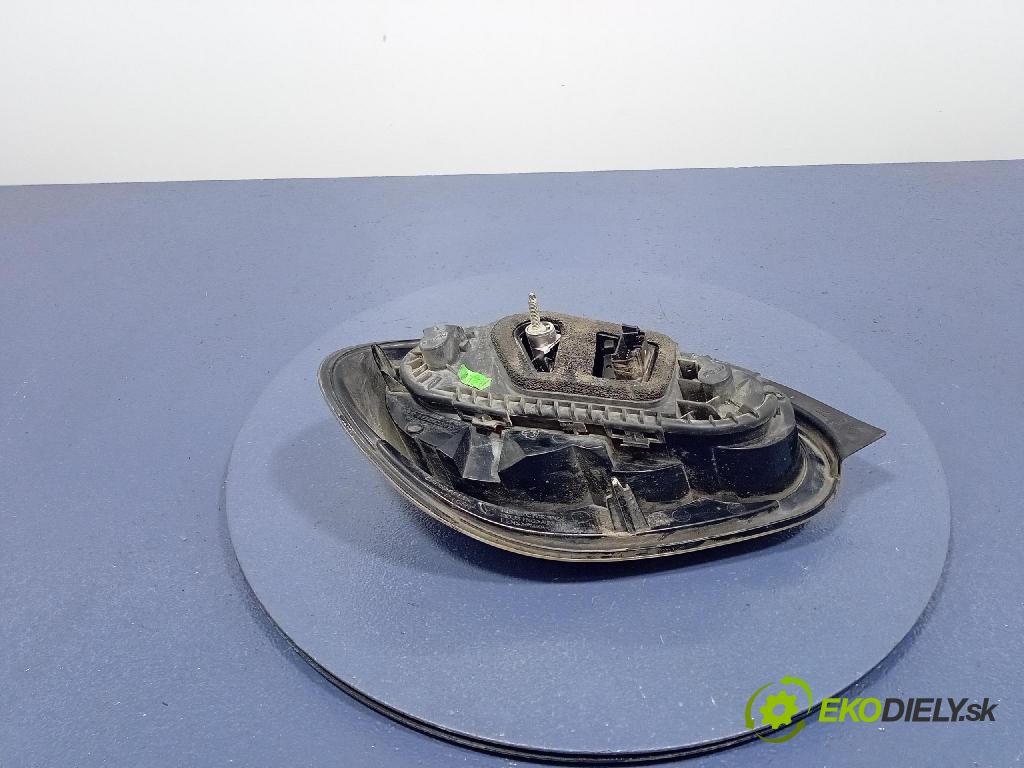 Toyota Aygo 2009 svetlo / reflektor zad Prava: Vonkajsia: