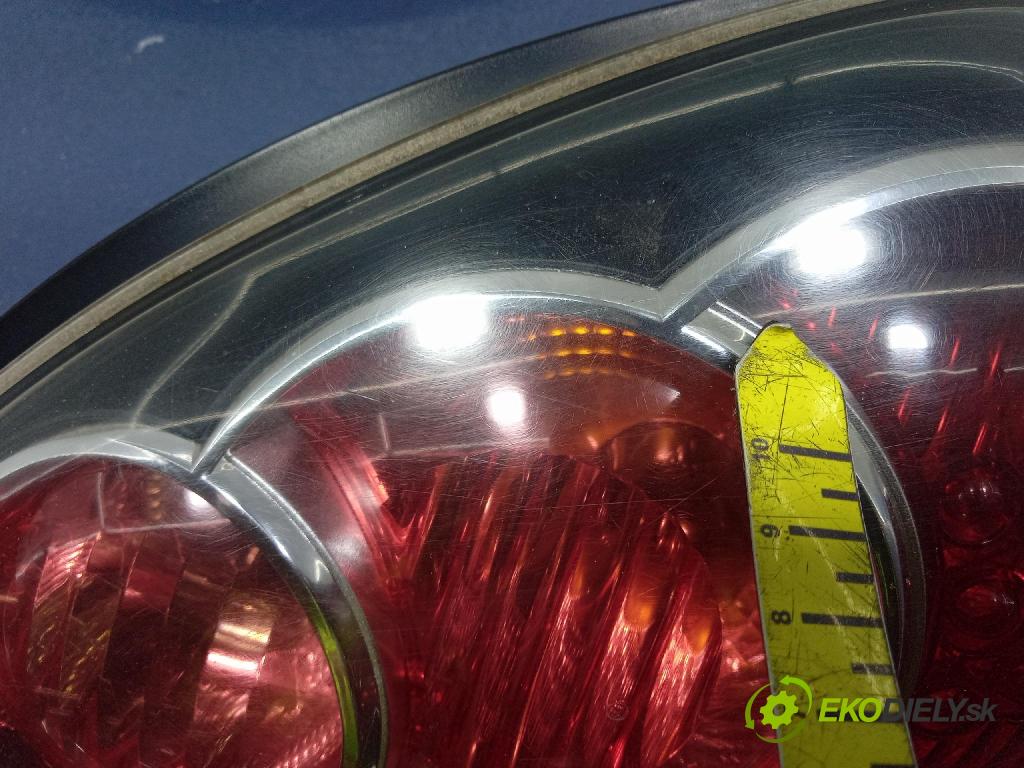 Toyota Aygo 2009 svetlo / reflektor zad Prava: Vonkajsia: