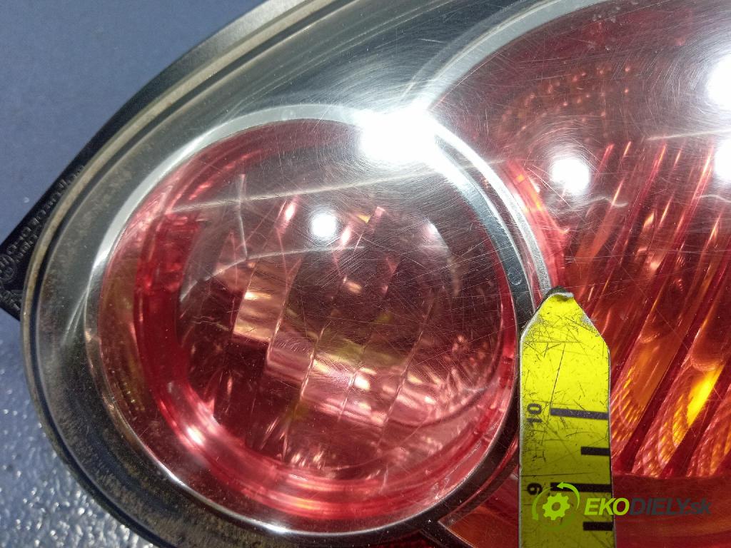 Toyota Aygo 2009 svetlo / reflektor zad Prava: Vonkajsia: 