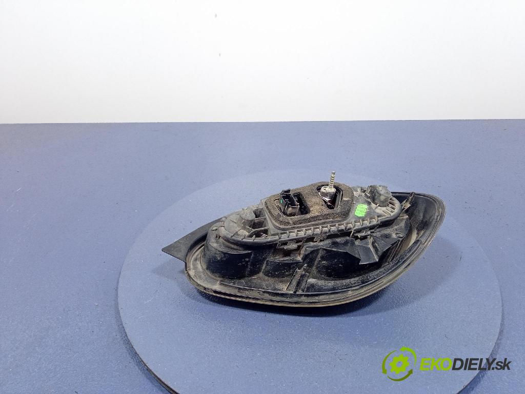 Toyota Aygo 2009 svetlo / reflektor zad ľavá Vonkajsia: