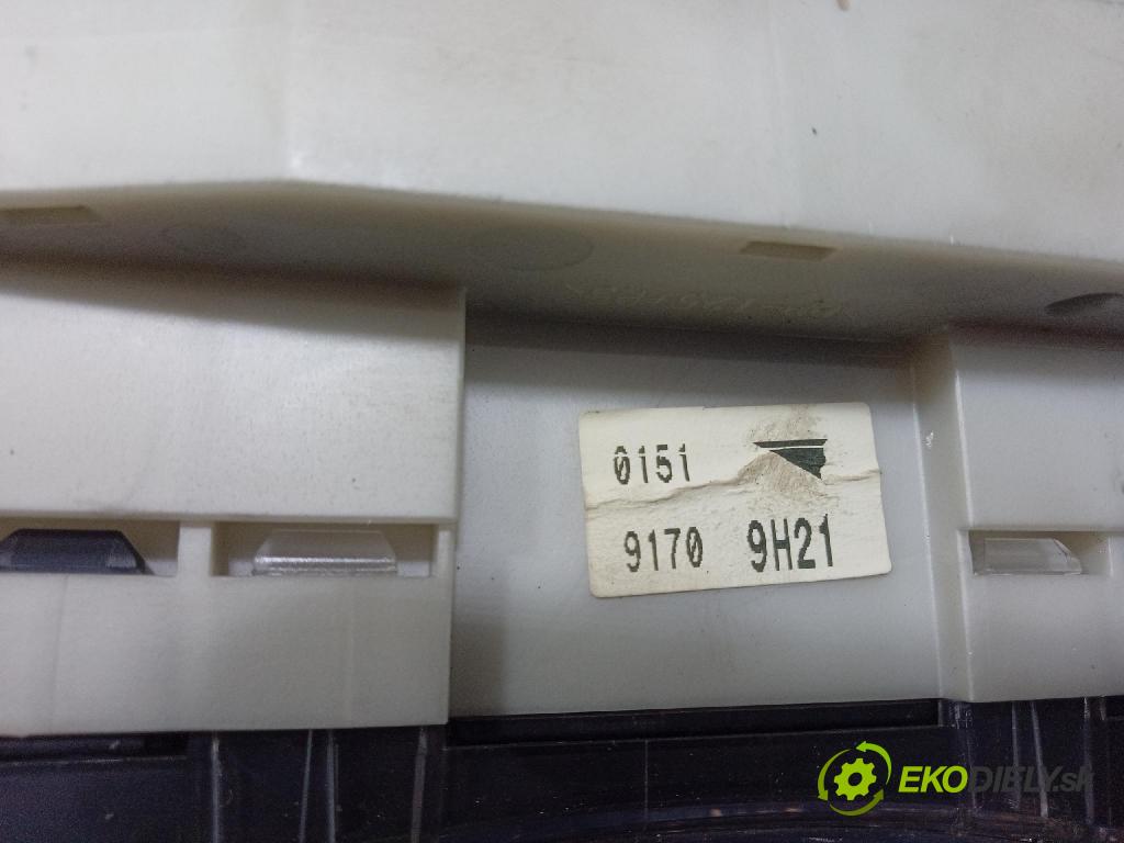 Toyota Aygo 2009 prístrojovka/ budíky 91709H21