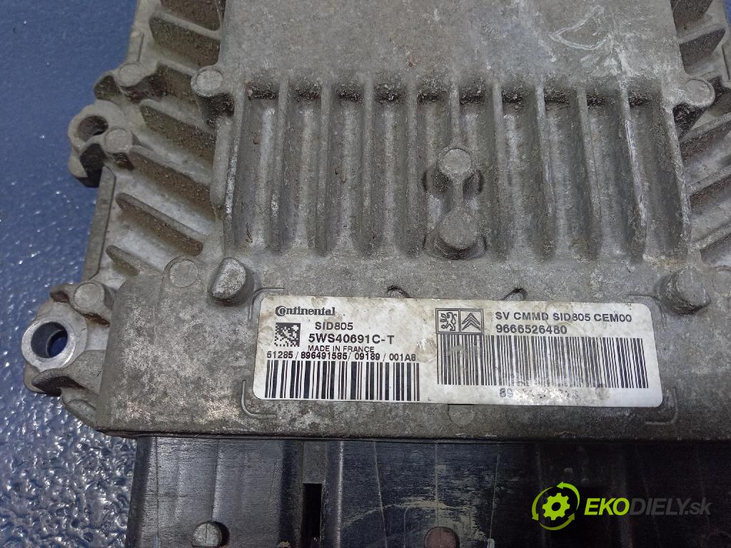 Toyota Aygo 2009 riadiaca jednotka Motor: 9666526480