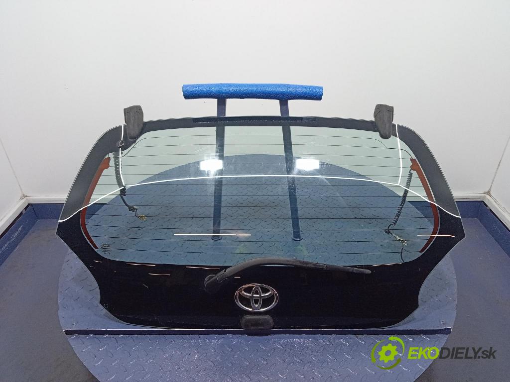 Toyota Aygo 2009 zadna dveře kufra: kufra: