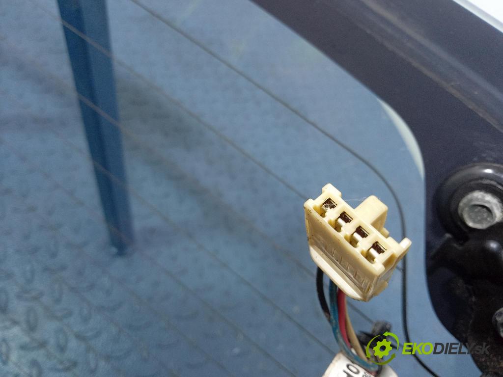 Toyota Aygo 2009 zadna dveře kufra: kufra: