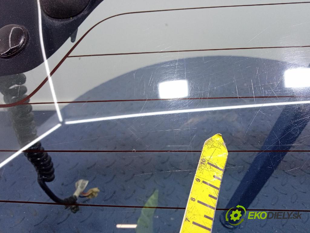 Toyota Aygo 2009 zadna dveře kufra: kufra: