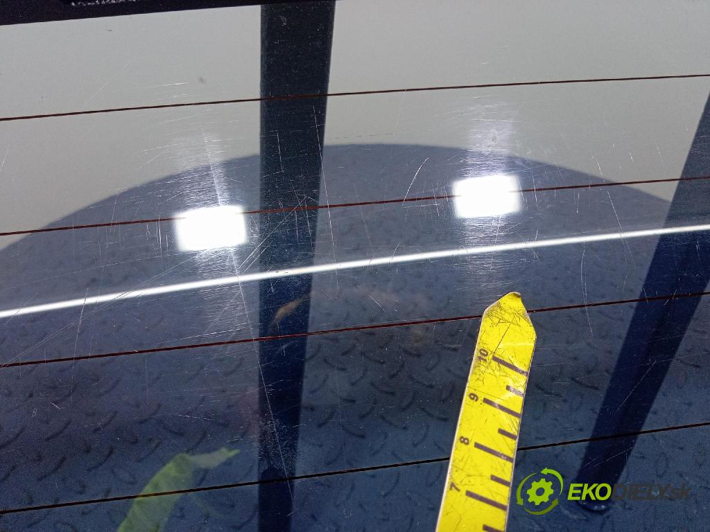 Toyota Aygo 2009 zadna dveře kufra: kufra: