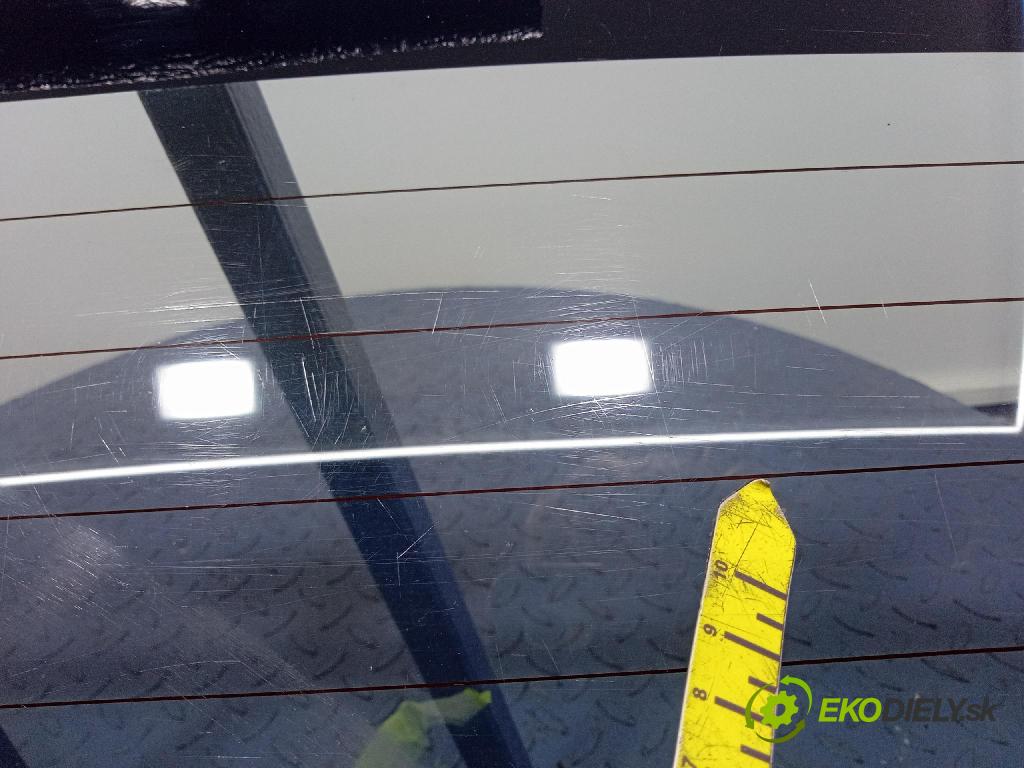 Toyota Aygo 2009 zadna dveře kufra: kufra: