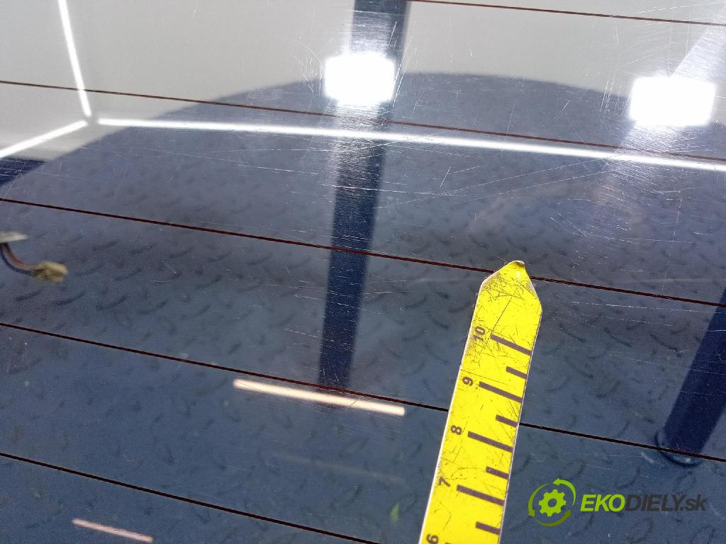 Toyota Aygo 2009 zadna dveře kufra: kufra: