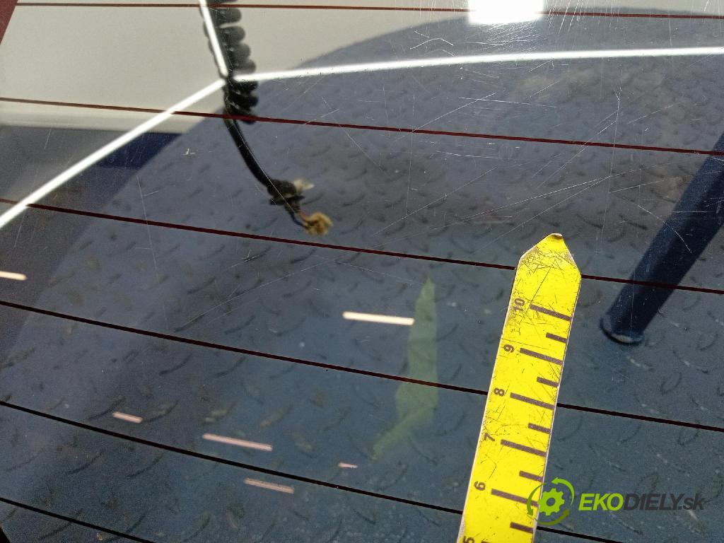 Toyota Aygo 2009 zadna dveře kufra: kufra: