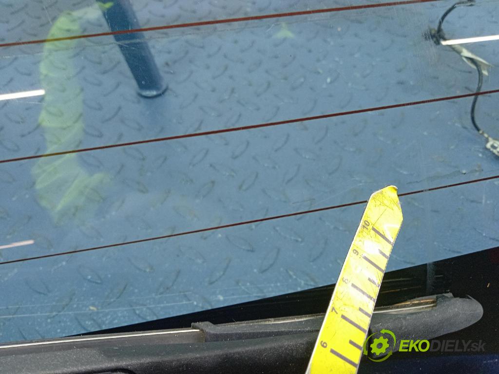 Toyota Aygo 2009 zadna dveře kufra: kufra: