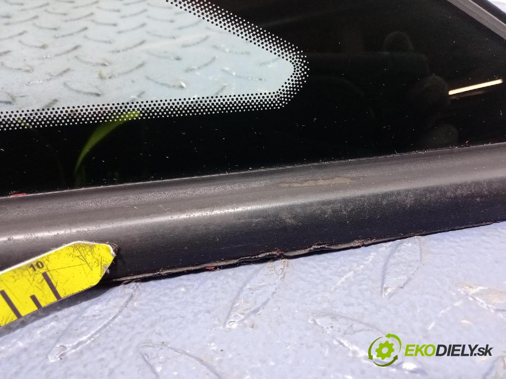 Opel Astra 2006 sklo Karoséria: zad