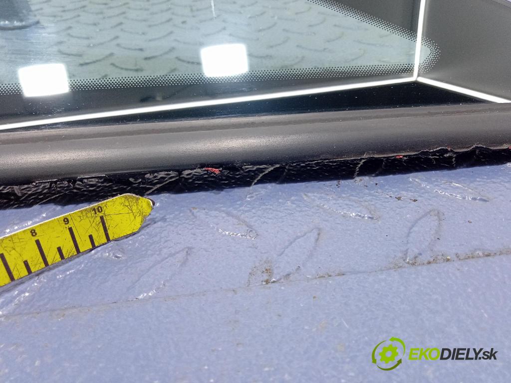 Opel Astra 2006 sklo Karoséria: zad 