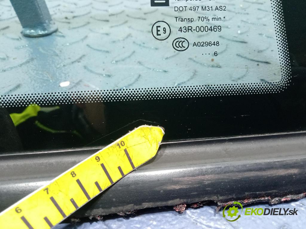 Opel Astra 2006 sklo Karosérie: Zad: