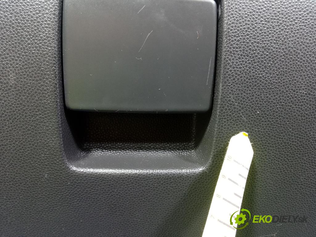 Opel Astra 2006 kastlík 