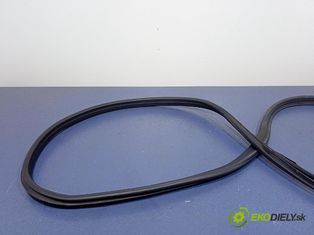 Opel Astra 2006 Těsnění: dvere