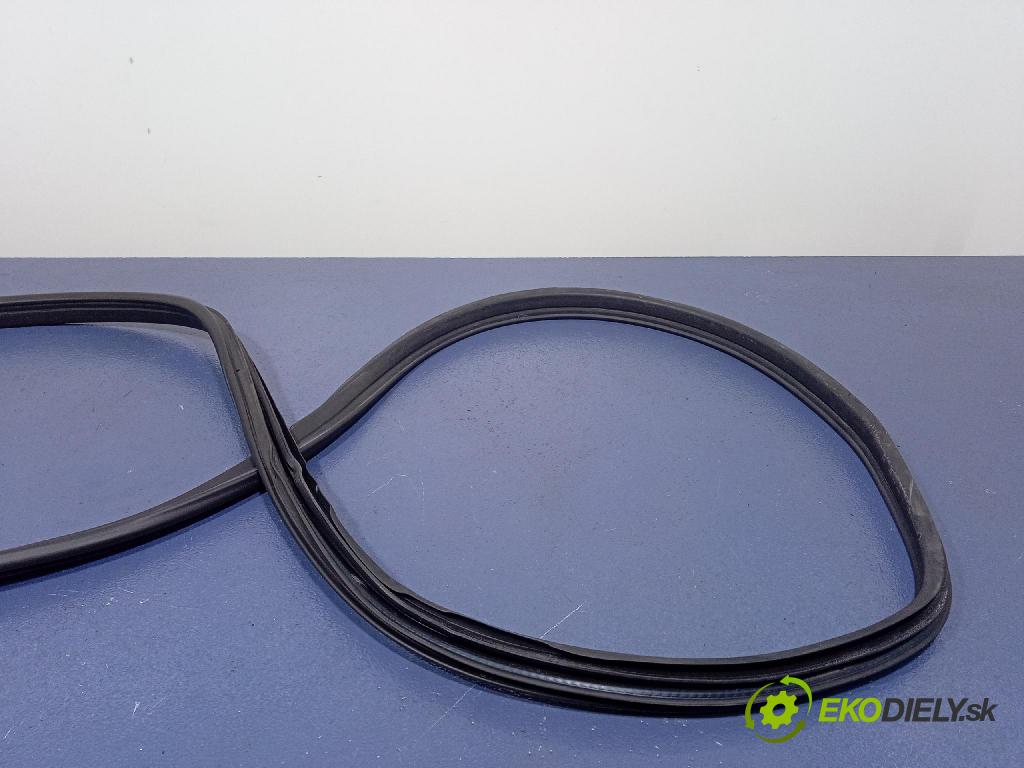 Opel Astra 2006 Těsnění: dvere