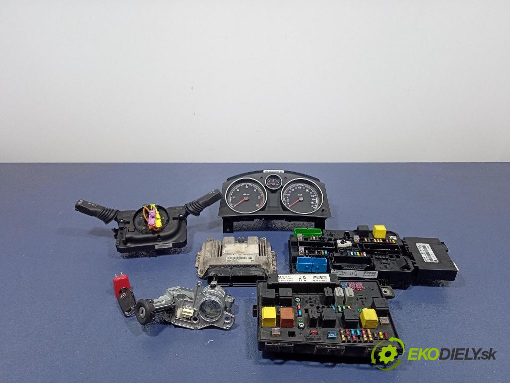 Opel Astra 2006 skrinka Poistky: