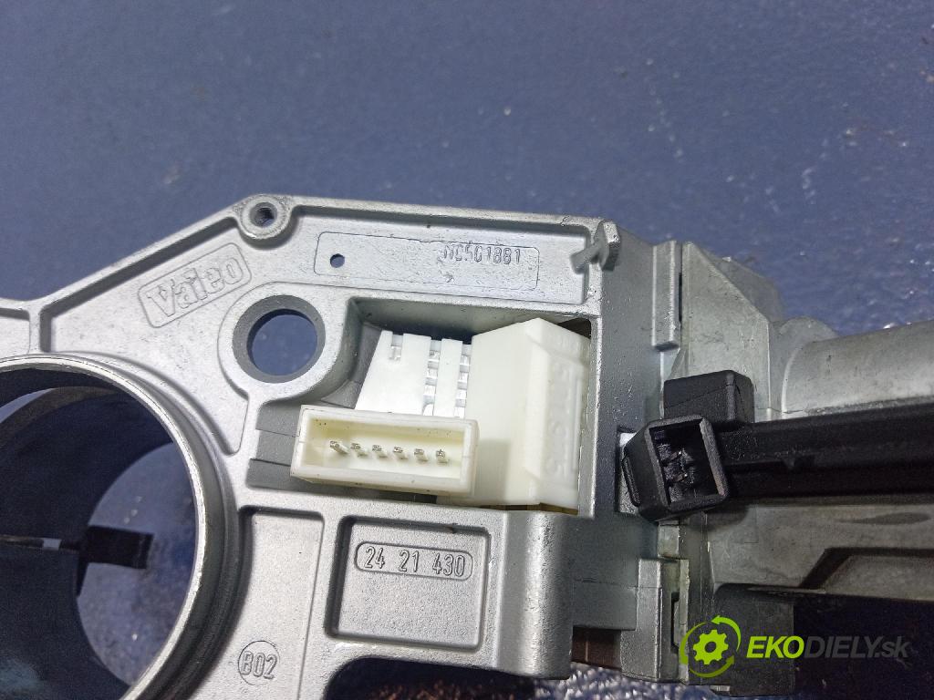 Opel Astra 2006 skrinka Poistky: