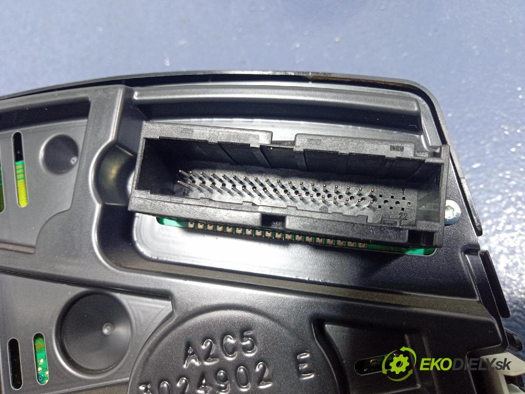 Opel Astra 2006 skrinka Poistky: