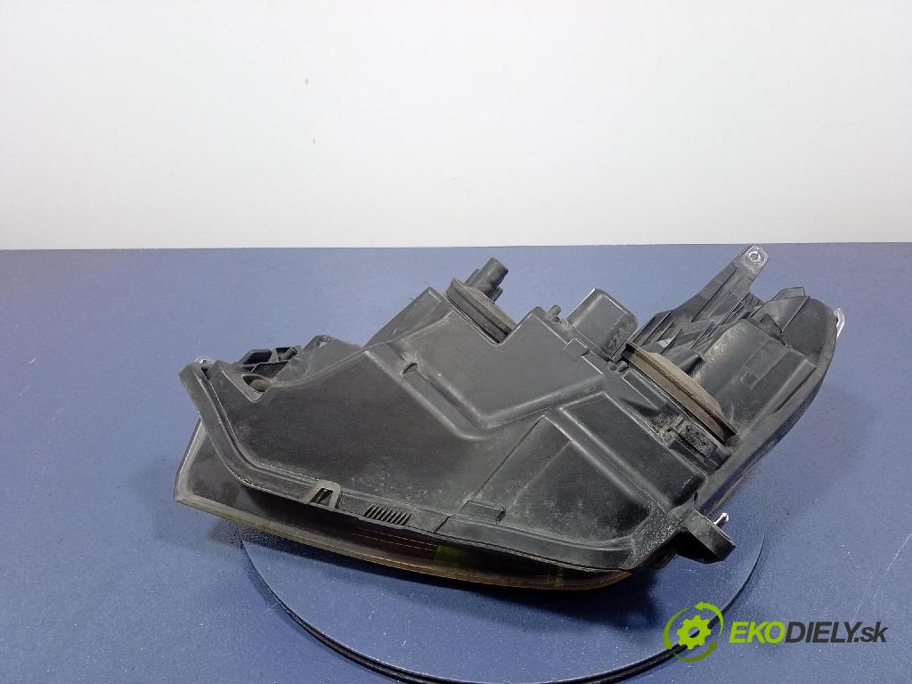 Opel Astra 2006 Reflektor: v pravo: 1EG270370