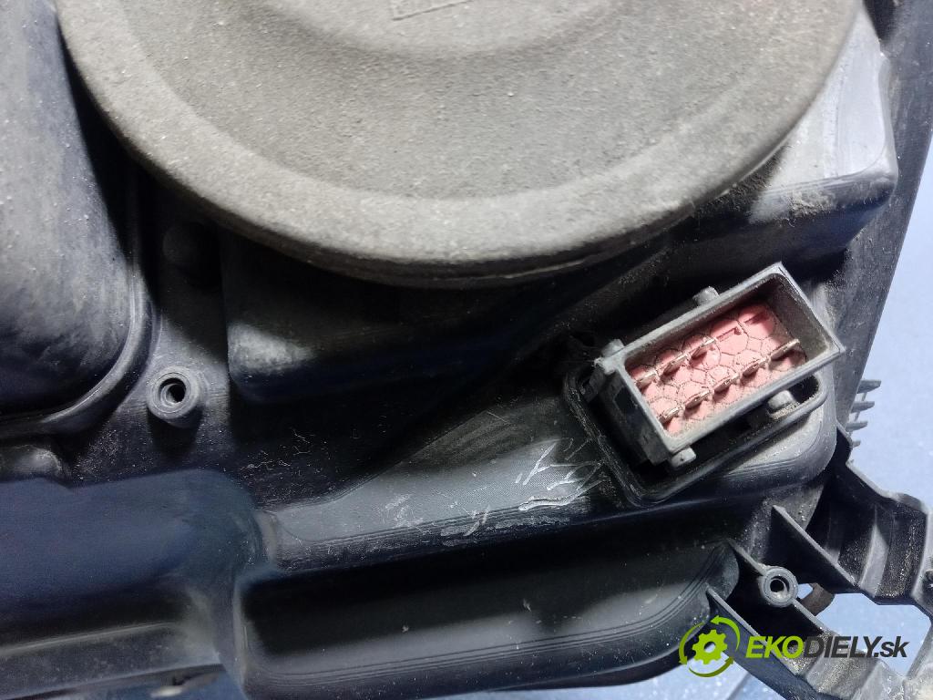 Opel Astra 2006 Reflektor: v pravo: 1EG270370