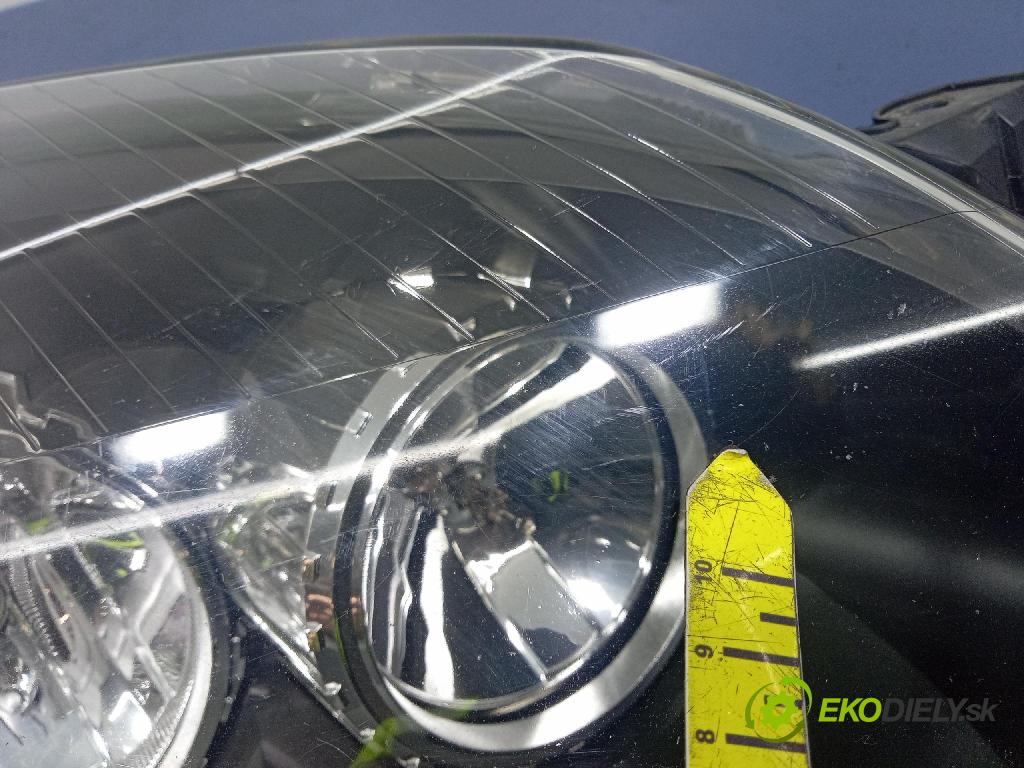 Opel Astra 2006 Reflektor: v pravo: 1EG270370