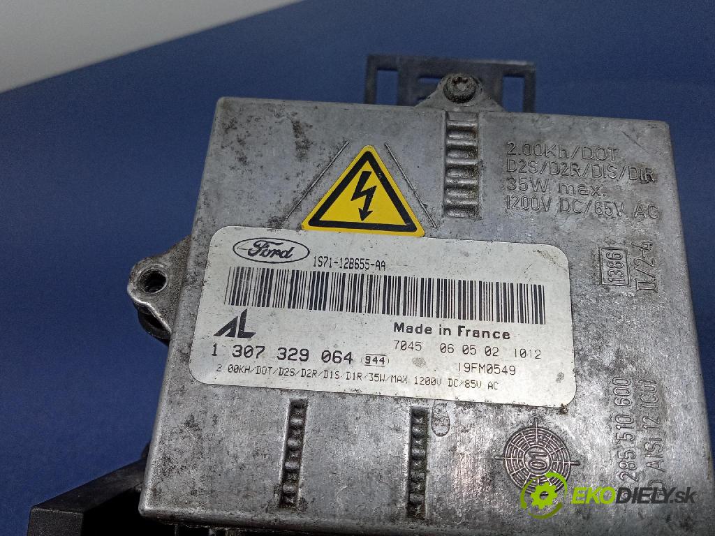 Ford Mondeo 2002 světlo Levý: 1S71-13006-CK