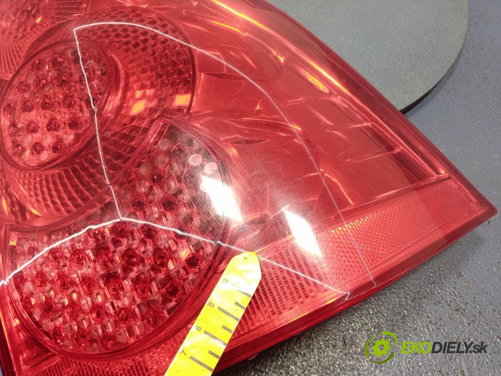Peugeot 307 2007 svetlo / reflektor zad Prava: Vonkajsia: 