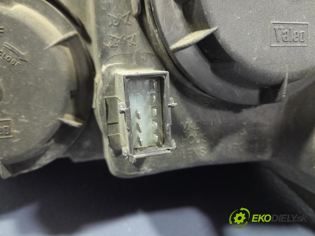 Opel Corsa 2005 světlo v pravo: 01
