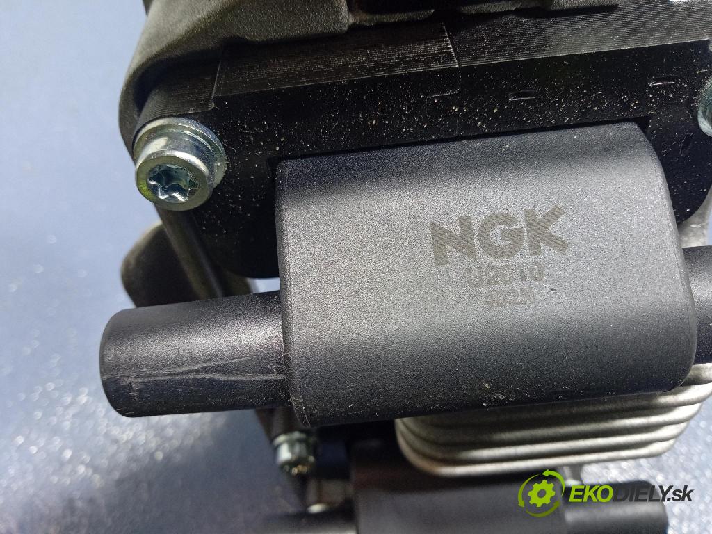 Audi A6 1998 cívka Zapalování: NGK U2010