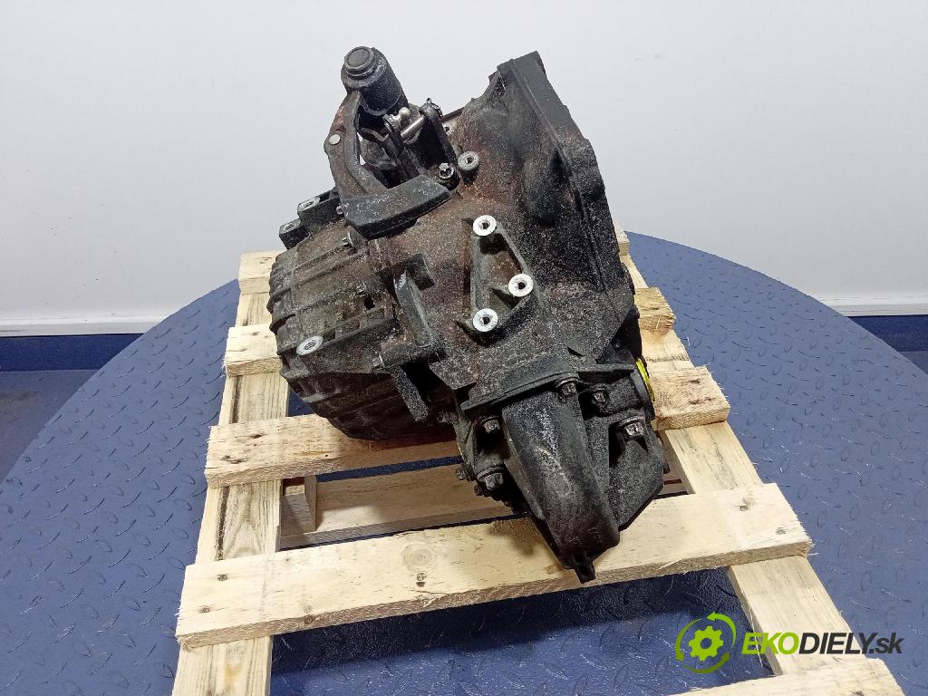 Opel Astra 2006 prevodovka Manualna M32
