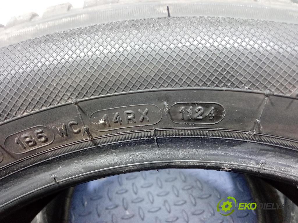 Skoda Octavia 2006 pneumatiky: Víceúrovňové 3528705199906