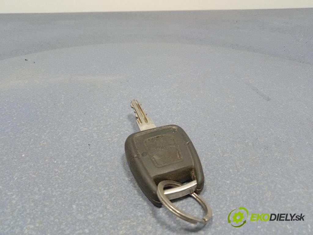 Opel Zafira 2000 riadiaca jednotka Motor: 90569370