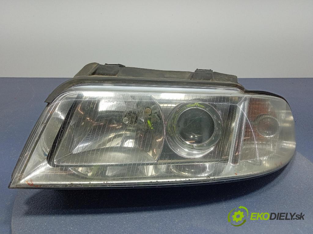 Audi A4 1999 světlo Levý: 8D0941029AK