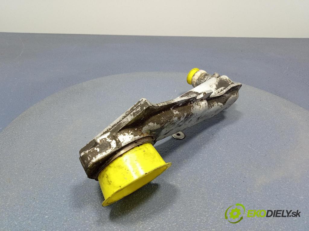 Audi A6 1998 Termostat 078121121J