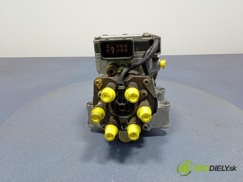 Audi A4 1999 čerpadlo Injekce: 059130106B